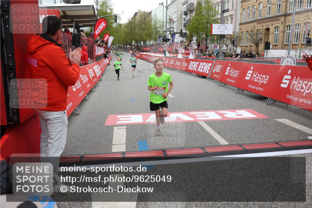 25.04.2026 - Das Zehntel Strokosch-Dieckow http://msf.ph/oto/9625049 25.04.2026 10:48:30 Ziel 5295, 5508 meine-sportfotos.de