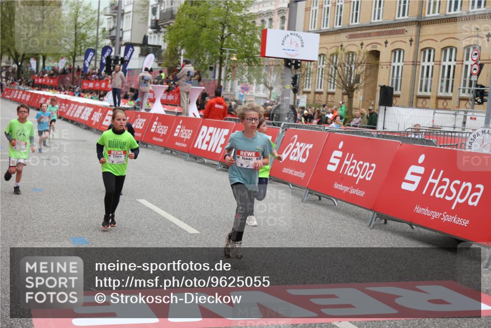 25.04.2026 - Das Zehntel Strokosch-Dieckow http://msf.ph/oto/9625055 25.04.2026 10:52:56 Ziel 5176, 6087, 6142, 6352, 6752, 7110, 7142, 7436, 7628, 7675, 8042 meine-sportfotos.de