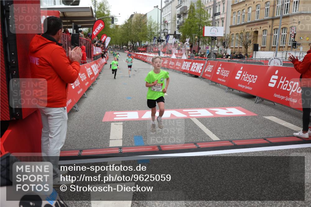 25.04.2026 - Das Zehntel Strokosch-Dieckow http://msf.ph/oto/9625059 25.04.2026 10:48:30 Ziel 5295, 5508 meine-sportfotos.de