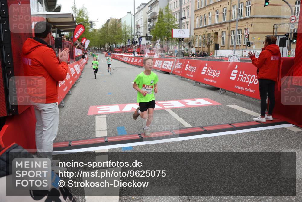 25.04.2026 - Das Zehntel Strokosch-Dieckow http://msf.ph/oto/9625075 25.04.2026 10:48:31 Ziel 5295, 5508, 7122 meine-sportfotos.de