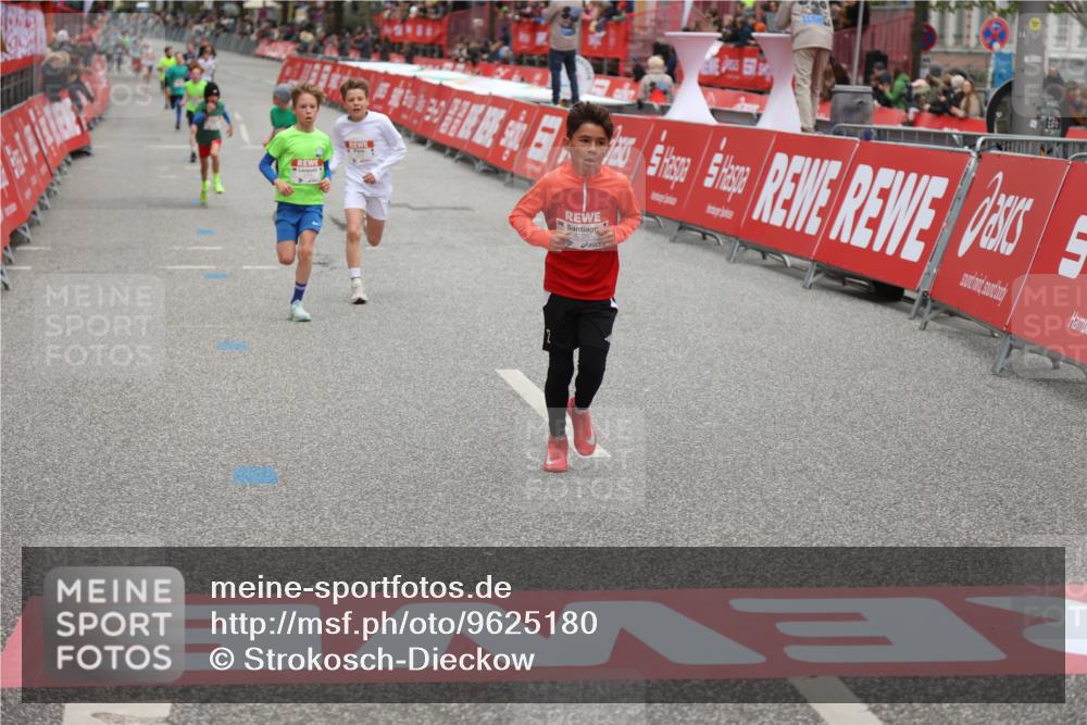 25.04.2026 - Das Zehntel Strokosch-Dieckow http://msf.ph/oto/9625180 25.04.2026 10:48:36 Ziel 5295, 6092, 6225, 7122 meine-sportfotos.de