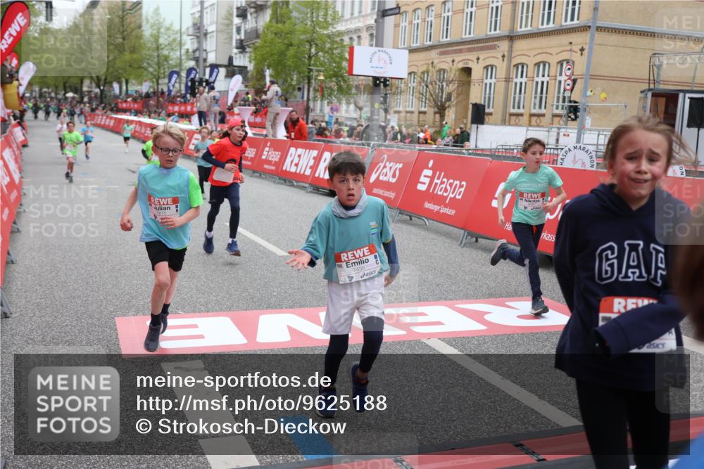 25.04.2026 - Das Zehntel Strokosch-Dieckow http://msf.ph/oto/9625188 25.04.2026 10:52:54 Ziel 6087, 6142, 6352, 6357, 6752, 7436, 7675, 8015, 8042 meine-sportfotos.de