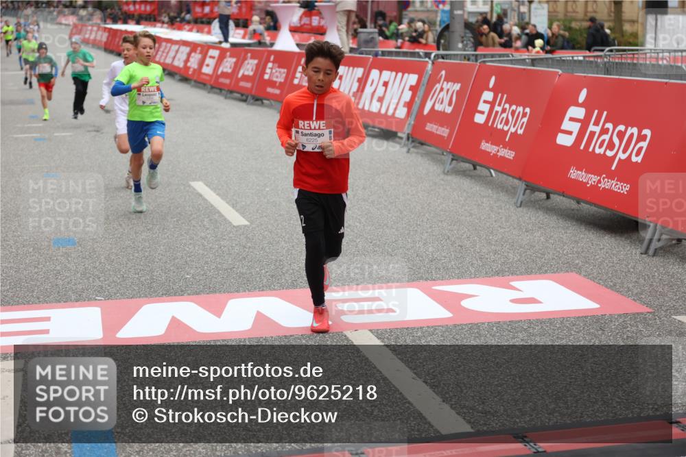 25.04.2026 - Das Zehntel Strokosch-Dieckow http://msf.ph/oto/9625218 25.04.2026 10:48:37 Ziel 5309, 6092, 6225, 7122, 8056 meine-sportfotos.de