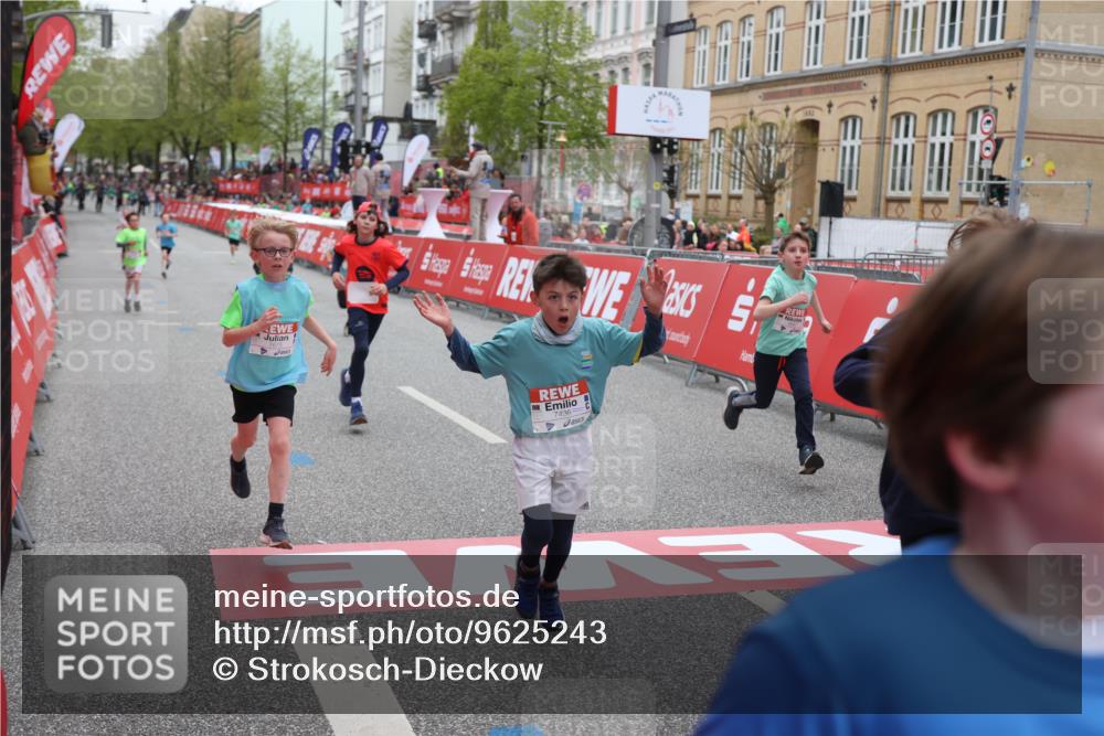 25.04.2026 - Das Zehntel Strokosch-Dieckow http://msf.ph/oto/9625243 25.04.2026 10:52:53 Ziel 5733, 6087, 6100, 6142, 6352, 6357, 6752, 7436, 7675, 8015, 8042 meine-sportfotos.de
