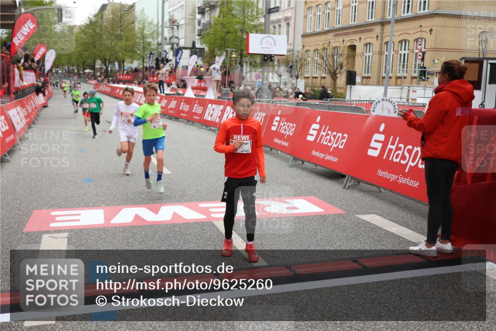 25.04.2026 - Das Zehntel Strokosch-Dieckow http://msf.ph/oto/9625260 25.04.2026 10:48:38 Ziel 5309, 6092, 6225, 7122, 8056 meine-sportfotos.de