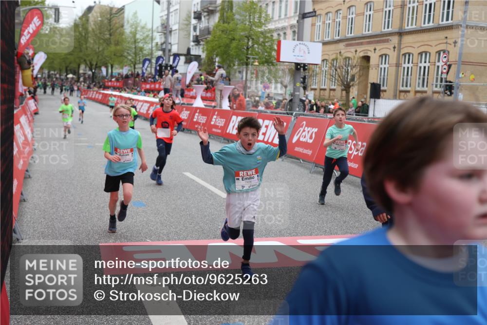 25.04.2026 - Das Zehntel Strokosch-Dieckow http://msf.ph/oto/9625263 25.04.2026 10:52:53 Ziel 5733, 6087, 6100, 6142, 6352, 6357, 6752, 7436, 7675, 8015, 8042 meine-sportfotos.de