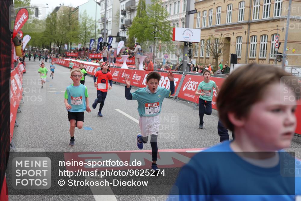 25.04.2026 - Das Zehntel Strokosch-Dieckow http://msf.ph/oto/9625274 25.04.2026 10:52:53 Ziel 5733, 6087, 6100, 6142, 6352, 6357, 6752, 7436, 7675, 8015, 8042 meine-sportfotos.de