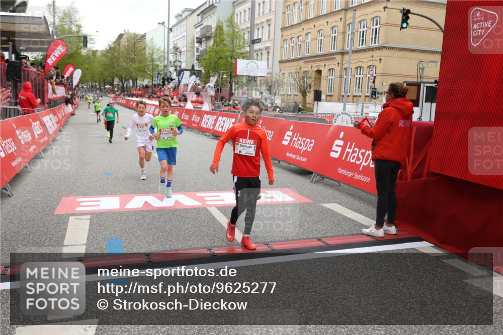 25.04.2026 - Das Zehntel Strokosch-Dieckow http://msf.ph/oto/9625277 25.04.2026 10:48:38 Ziel 5309, 6092, 6225, 7122, 8056 meine-sportfotos.de