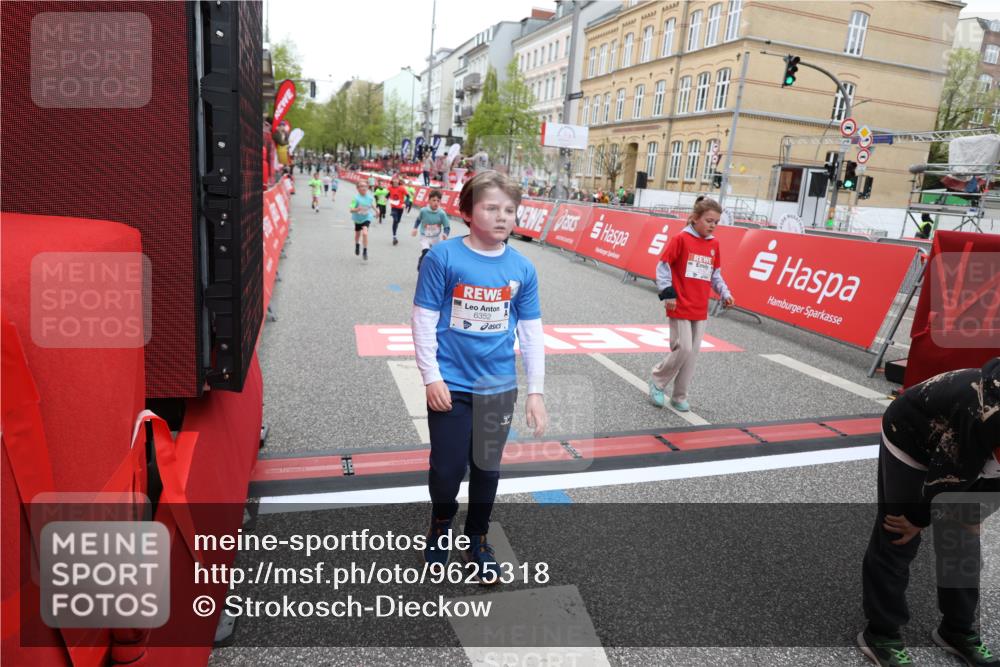 25.04.2026 - Das Zehntel Strokosch-Dieckow http://msf.ph/oto/9625318 25.04.2026 10:52:52 Ziel 5733, 6087, 6100, 6142, 6352, 6357, 7436, 7675, 7734, 7758, 8015, 8042 meine-sportfotos.de