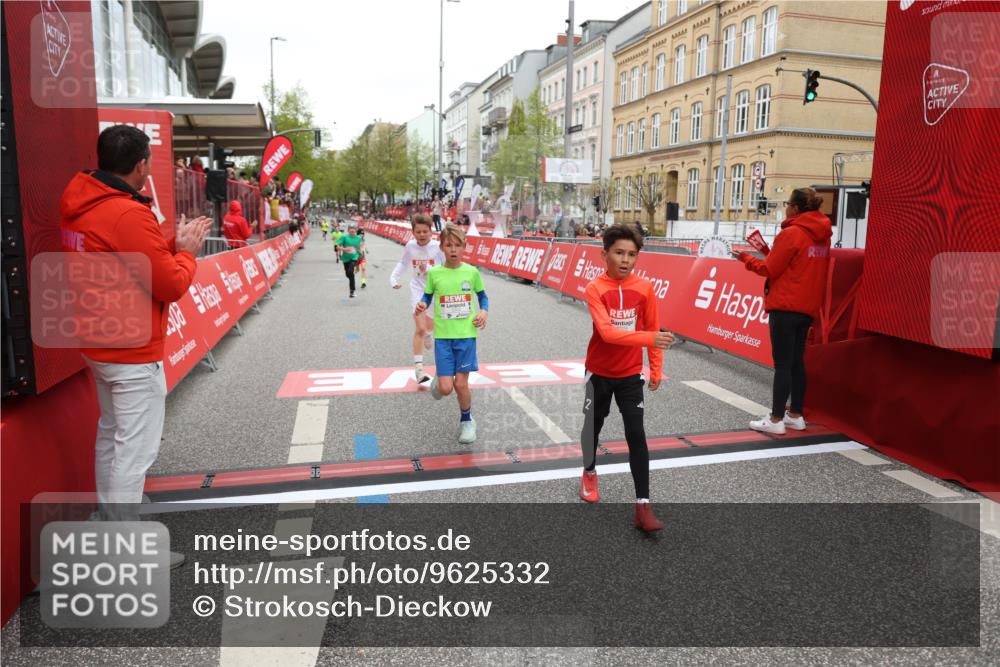 25.04.2026 - Das Zehntel Strokosch-Dieckow http://msf.ph/oto/9625332 25.04.2026 10:48:39 Ziel 5309, 6092, 6225, 7122, 8056, 8074 meine-sportfotos.de