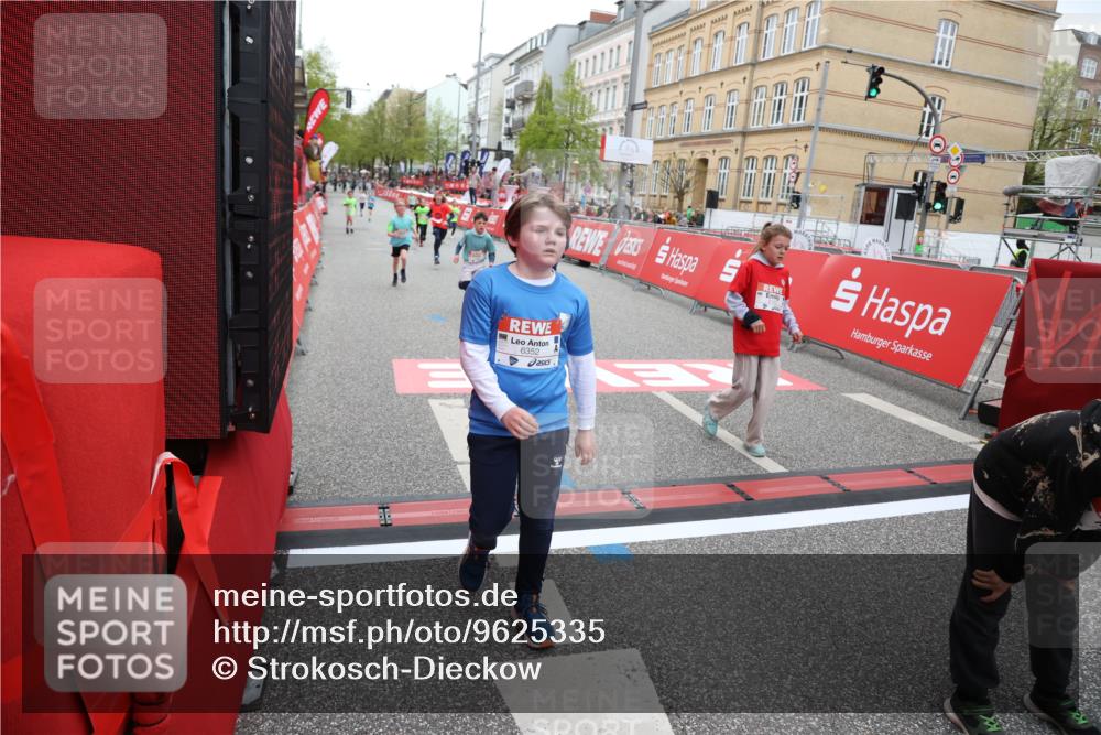 25.04.2026 - Das Zehntel Strokosch-Dieckow http://msf.ph/oto/9625335 25.04.2026 10:52:52 Ziel 5733, 6087, 6100, 6142, 6352, 6357, 7436, 7675, 7734, 7758, 8015, 8042 meine-sportfotos.de