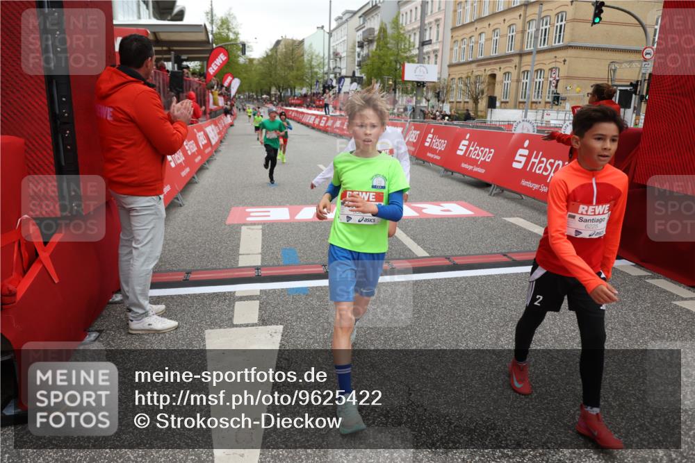 25.04.2026 - Das Zehntel Strokosch-Dieckow http://msf.ph/oto/9625422 25.04.2026 10:48:40 Ziel 5309, 6092, 6225, 6540, 8056, 8074 meine-sportfotos.de