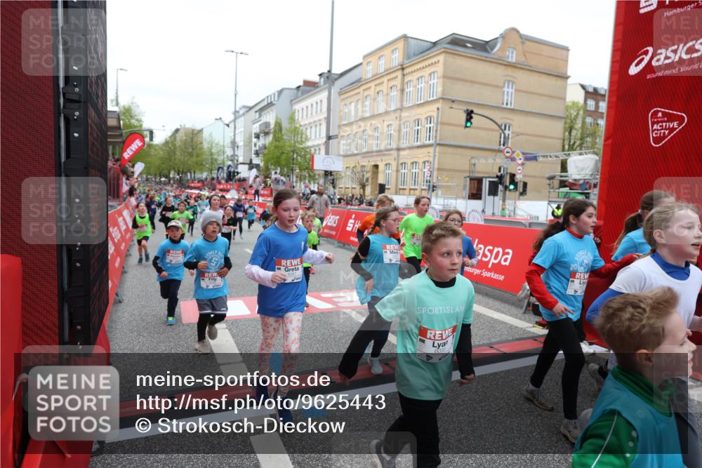 25.04.2026 - Das Zehntel Strokosch-Dieckow http://msf.ph/oto/9625443 25.04.2026 10:59:21 Ziel 5166, 5341, 5373, 5392, 5499, 5680, 5691, 5694, 5750, 5801, 5822, 5938, 5987, 5996, 6033, 6199, 6319, 6351, 6361, 6538, 6590, 6786, 6809, 6810, 6921, 6930, 7042, 7049, 7062, 7230, 7236, 7294, 7613, 7868 meine-sportfotos.de