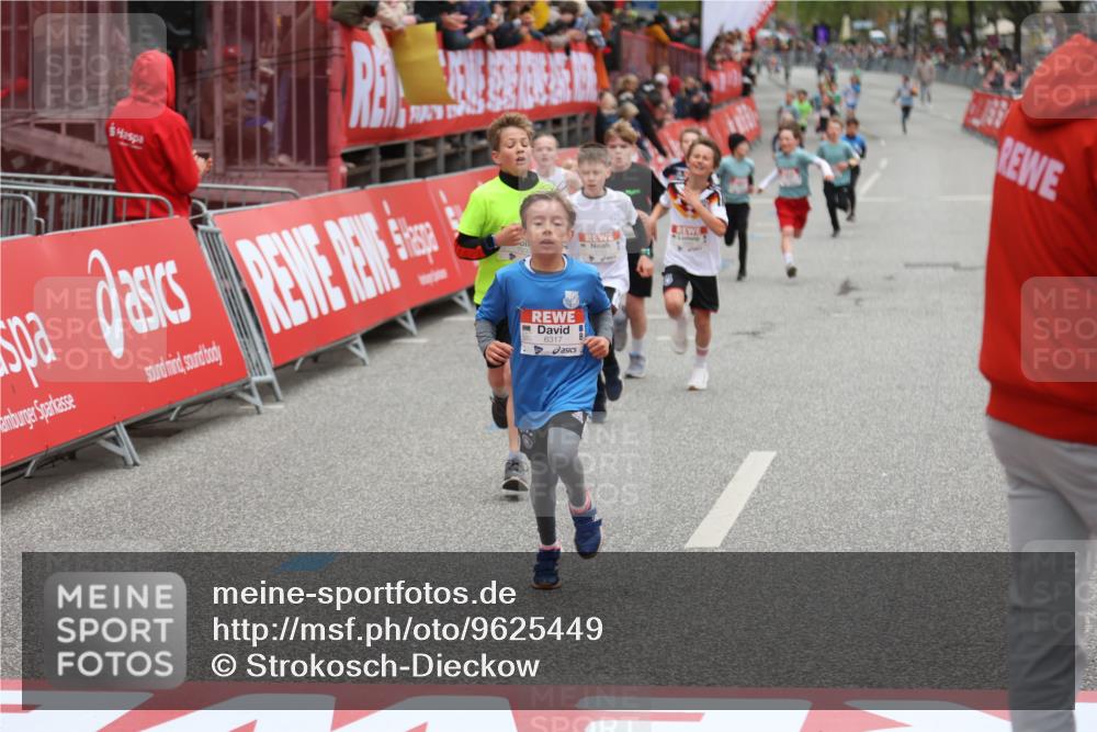 25.04.2026 - Das Zehntel Strokosch-Dieckow http://msf.ph/oto/9625449 25.04.2026 10:48:49 Ziel 5293, 5921, 6317 meine-sportfotos.de