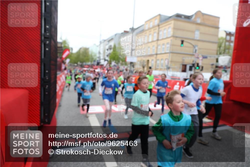 25.04.2026 - Das Zehntel Strokosch-Dieckow http://msf.ph/oto/9625463 25.04.2026 10:59:21 Ziel 5166, 5341, 5373, 5392, 5499, 5680, 5691, 5694, 5750, 5801, 5822, 5938, 5987, 5996, 6033, 6199, 6319, 6351, 6361, 6538, 6590, 6786, 6809, 6810, 6921, 6930, 7042, 7049, 7062, 7230, 7236, 7294, 7613, 7868 meine-sportfotos.de