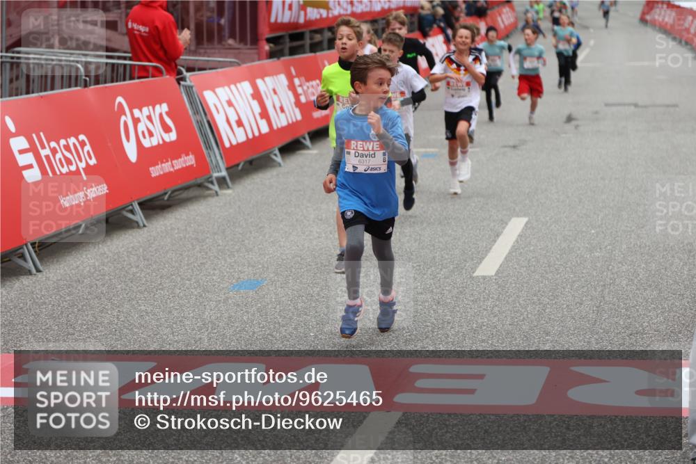 25.04.2026 - Das Zehntel Strokosch-Dieckow http://msf.ph/oto/9625465 25.04.2026 10:48:50 Ziel 5103, 5293, 5502, 5921, 6317, 7239, 8062 meine-sportfotos.de
