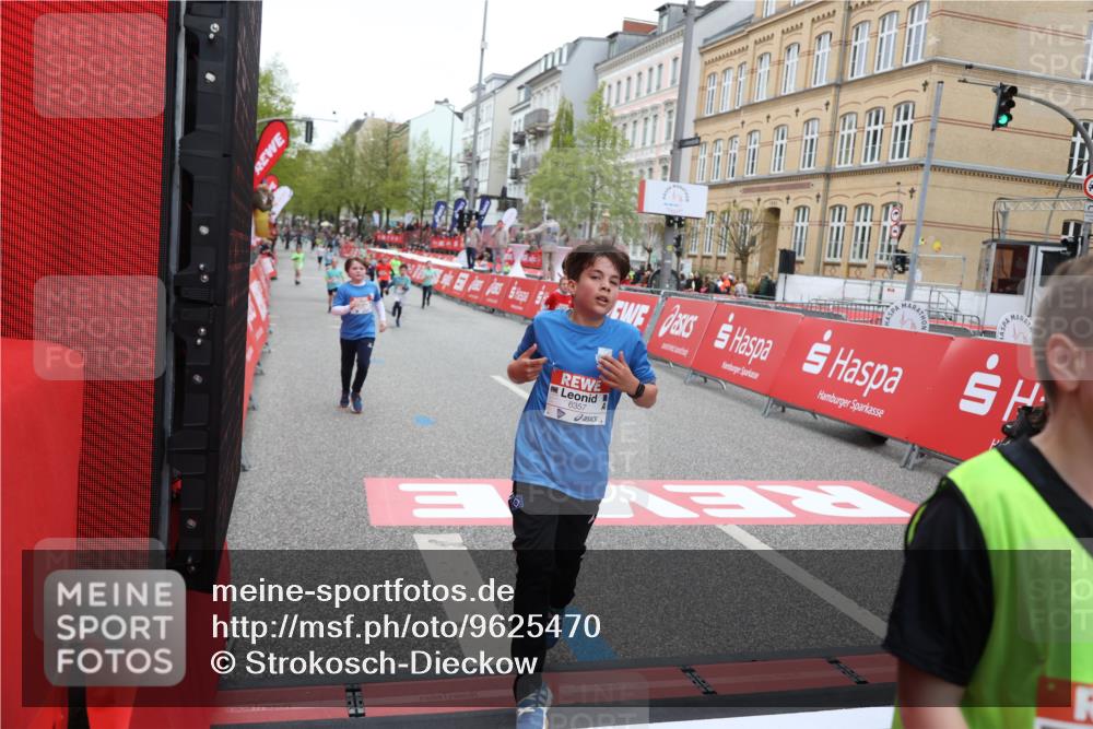 25.04.2026 - Das Zehntel Strokosch-Dieckow http://msf.ph/oto/9625470 25.04.2026 10:52:49 Ziel 5067, 5733, 6064, 6100, 6250, 6352, 6357, 6426, 7252, 7734, 7758, 8015, 8044, 8050 meine-sportfotos.de