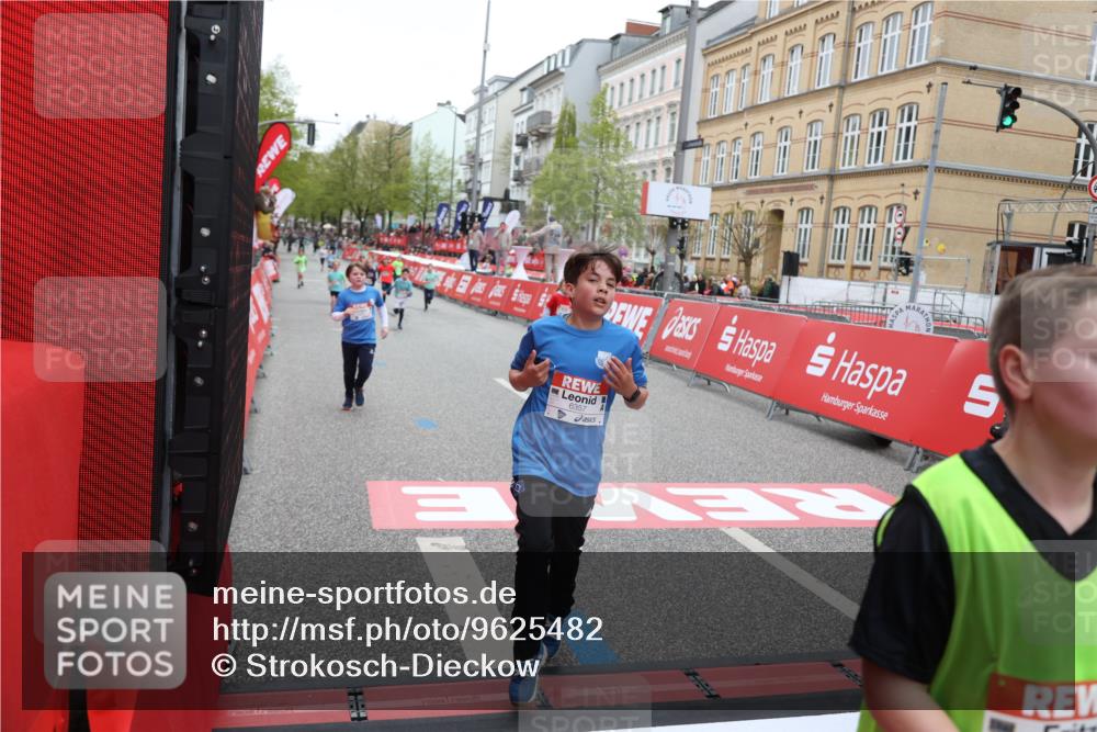 25.04.2026 - Das Zehntel Strokosch-Dieckow http://msf.ph/oto/9625482 25.04.2026 10:52:49 Ziel 5067, 5733, 6064, 6100, 6250, 6352, 6357, 6426, 7252, 7734, 7758, 8015, 8044, 8050 meine-sportfotos.de