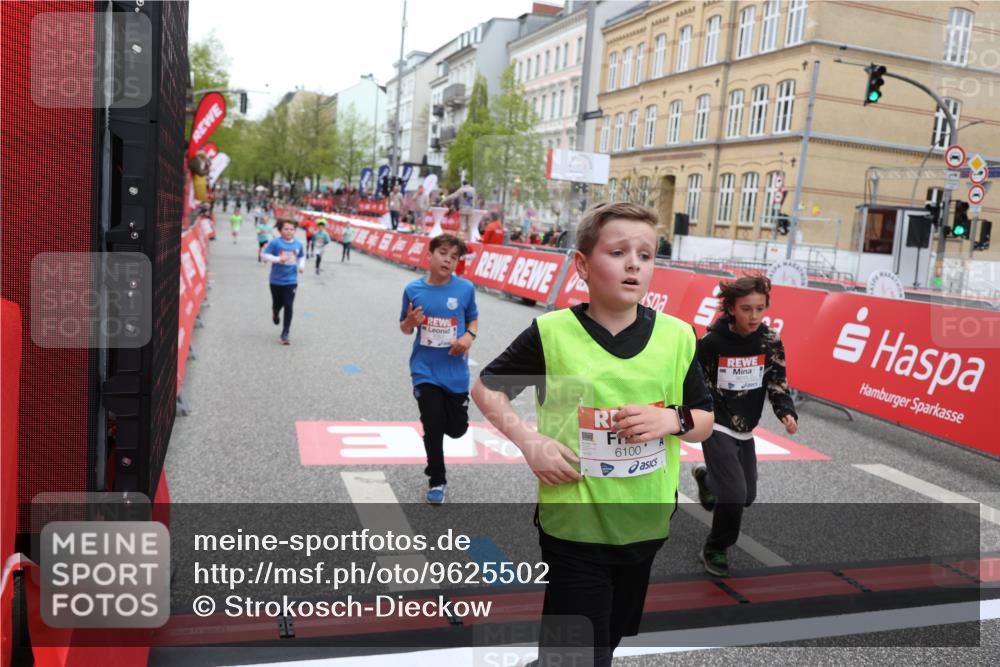 25.04.2026 - Das Zehntel Strokosch-Dieckow http://msf.ph/oto/9625502 25.04.2026 10:52:48 Ziel 5067, 5733, 6064, 6100, 6250, 6357, 6426, 7252, 7734, 7758, 7897, 8015, 8044, 8050 meine-sportfotos.de