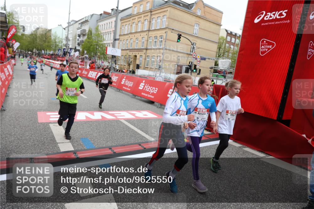 25.04.2026 - Das Zehntel Strokosch-Dieckow http://msf.ph/oto/9625550 25.04.2026 10:52:47 Ziel 5067, 5733, 6064, 6100, 6250, 6357, 6426, 7252, 7734, 7758, 7897, 8015, 8044, 8050 meine-sportfotos.de