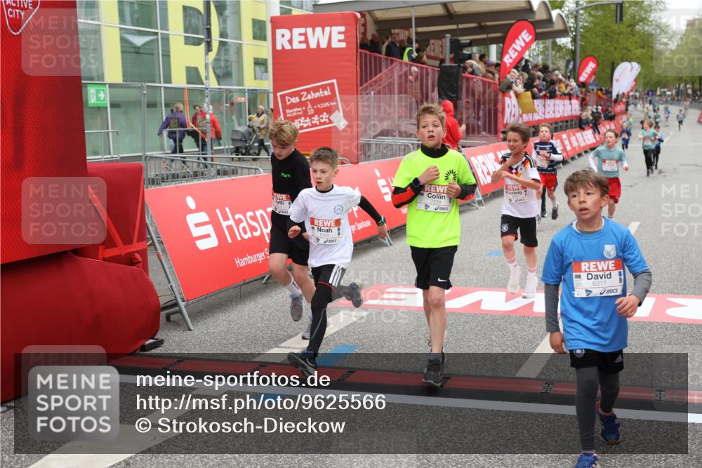 25.04.2026 - Das Zehntel Strokosch-Dieckow http://msf.ph/oto/9625566 25.04.2026 10:48:52 Ziel 5103, 5502, 5921, 6317, 6971, 7239, 7604, 7624, 8052, 8062 meine-sportfotos.de