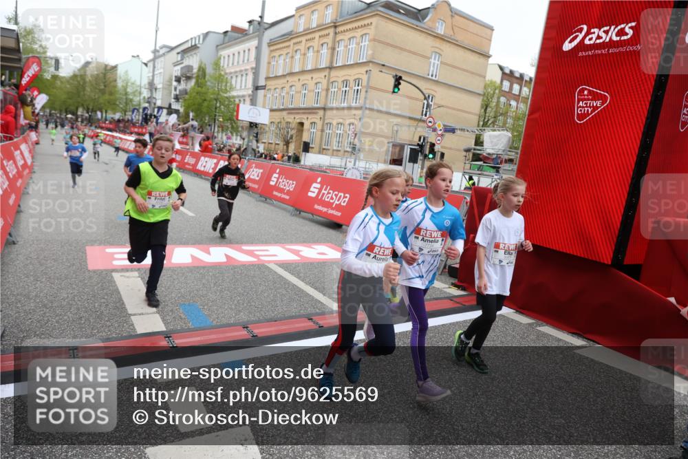 25.04.2026 - Das Zehntel Strokosch-Dieckow http://msf.ph/oto/9625569 25.04.2026 10:52:47 Ziel 5067, 5733, 6064, 6100, 6250, 6357, 6426, 7252, 7734, 7758, 7897, 8015, 8044, 8050 meine-sportfotos.de