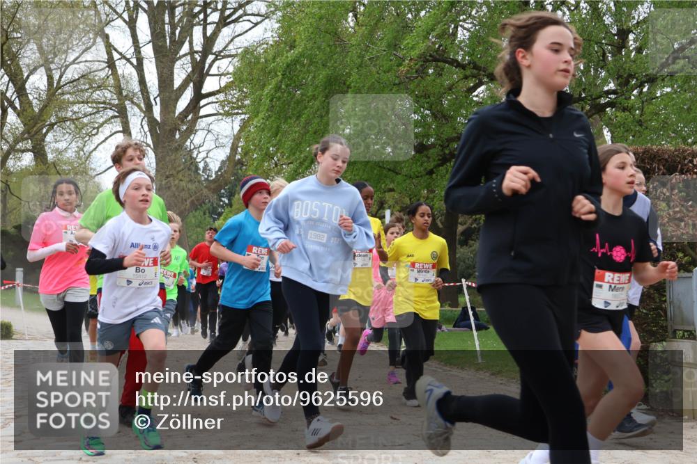 25.04.2026 - Das Zehntel Zöllner http://msf.ph/oto/9625596 25.04.2026 13:43:15 Laufen 15812, 1982 meine-sportfotos.de