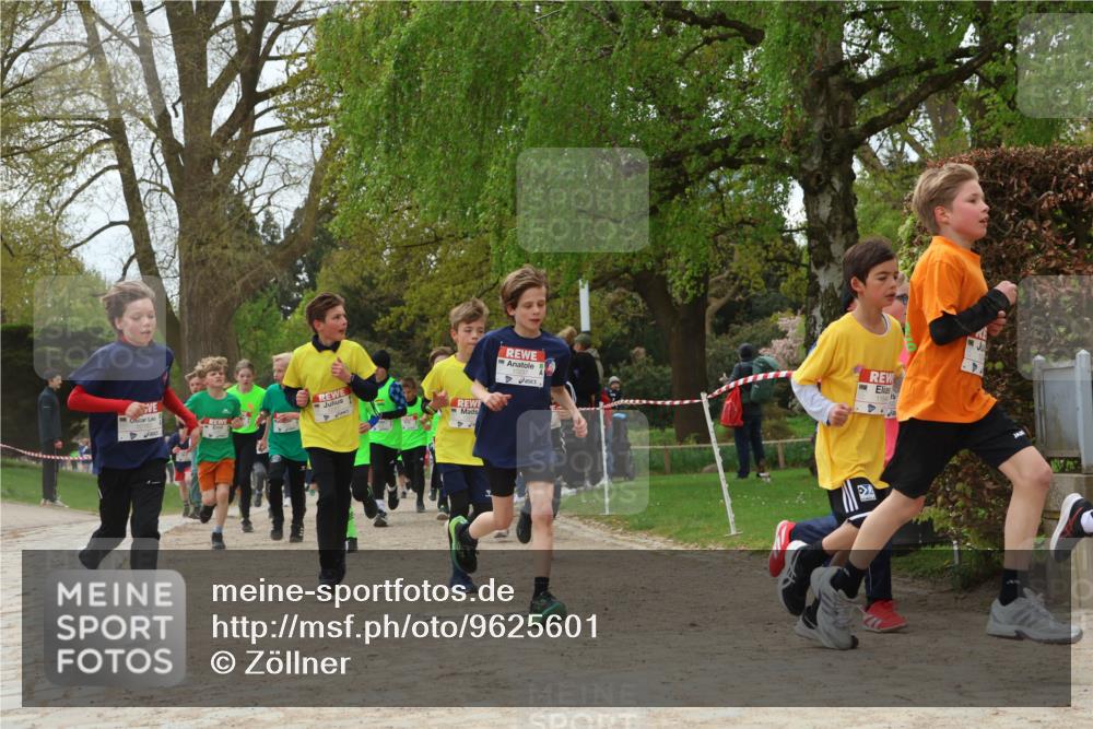 25.04.2026 - Das Zehntel Zöllner http://msf.ph/oto/9625601 25.04.2026 11:40:39 Laufen 250, 118 meine-sportfotos.de