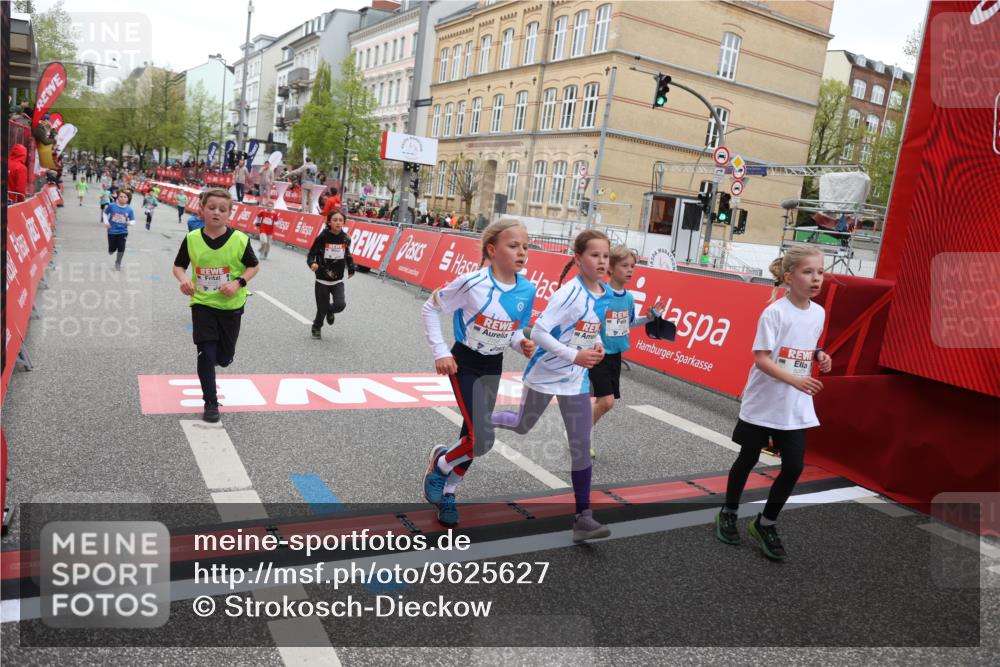 25.04.2026 - Das Zehntel Strokosch-Dieckow http://msf.ph/oto/9625627 25.04.2026 10:52:47 Ziel 5067, 5733, 6064, 6100, 6250, 6357, 6426, 7252, 7734, 7758, 7897, 8015, 8044, 8050 meine-sportfotos.de