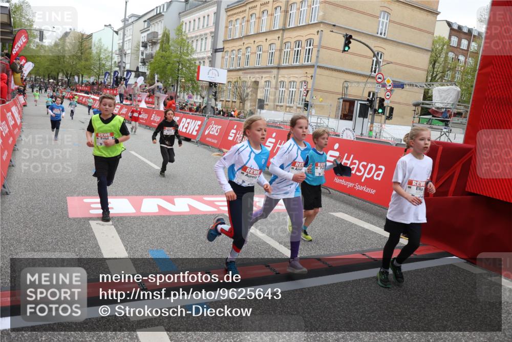25.04.2026 - Das Zehntel Strokosch-Dieckow http://msf.ph/oto/9625643 25.04.2026 10:52:47 Ziel 5067, 5733, 6064, 6100, 6250, 6357, 6426, 7252, 7734, 7758, 7897, 8015, 8044, 8050 meine-sportfotos.de