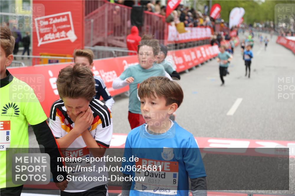 25.04.2026 - Das Zehntel Strokosch-Dieckow http://msf.ph/oto/9625681 25.04.2026 10:48:54 Ziel 5103, 5502, 5921, 6317, 6971, 7239, 7604, 7624, 8052, 8062 meine-sportfotos.de
