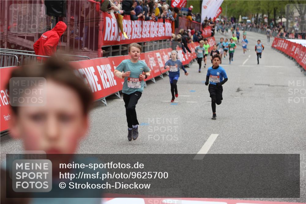 25.04.2026 - Das Zehntel Strokosch-Dieckow http://msf.ph/oto/9625700 25.04.2026 10:48:55 Ziel 5103, 5502, 6317, 6971, 7239, 7588, 7604, 7624, 8052, 8062 meine-sportfotos.de
