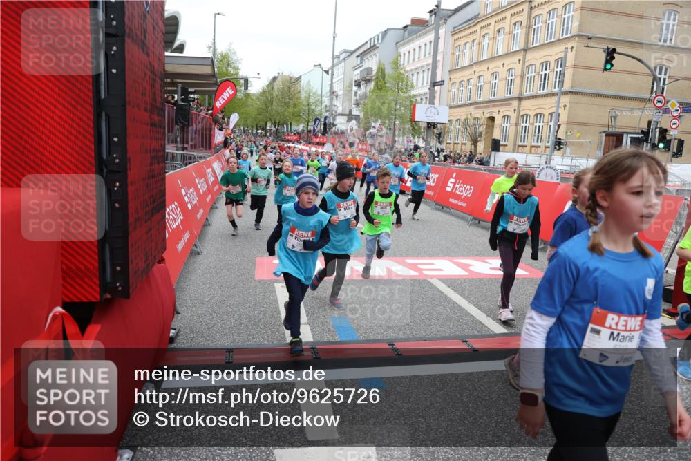 25.04.2026 - Das Zehntel Strokosch-Dieckow http://msf.ph/oto/9625726 25.04.2026 10:59:18 Ziel 5212, 5341, 5373, 5532, 5556, 5680, 5691, 5694, 5731, 5750, 5757, 5801, 5822, 5938, 5987, 6033, 6319, 6356, 6361, 6367, 6538, 6723, 6809, 6843, 6860, 6921, 6930, 7144, 7230, 7236, 7356, 7520, 7613, 7868 meine-sportfotos.de