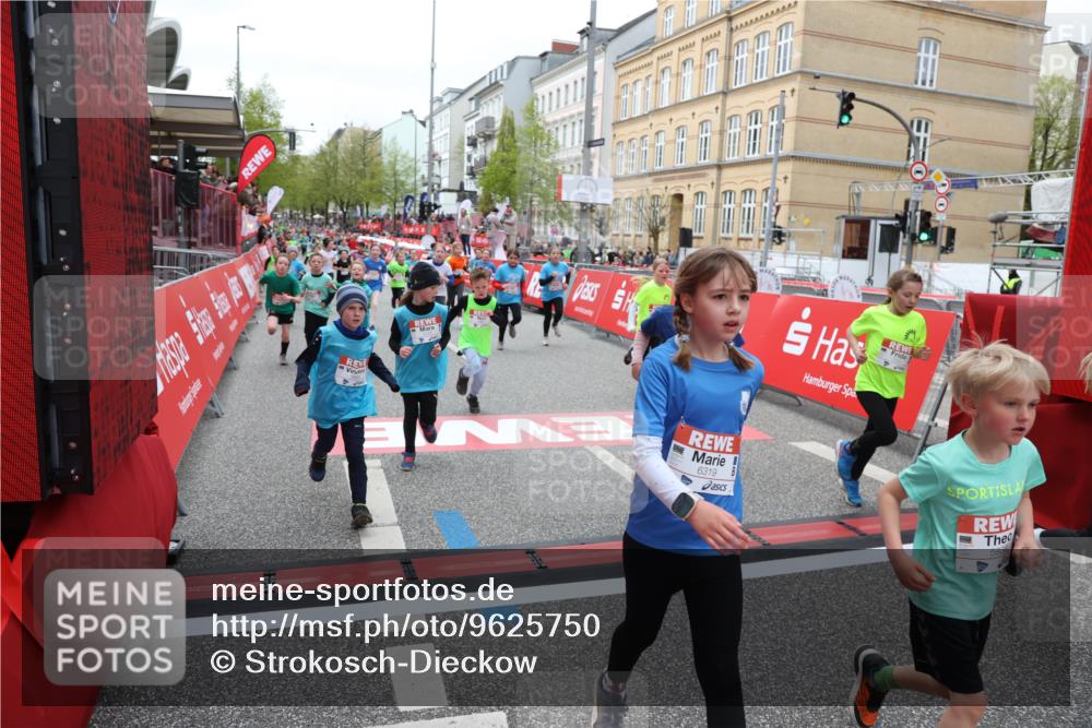 25.04.2026 - Das Zehntel Strokosch-Dieckow http://msf.ph/oto/9625750 25.04.2026 10:59:18 Ziel 5212, 5341, 5373, 5532, 5556, 5680, 5691, 5694, 5731, 5750, 5757, 5801, 5822, 5938, 5987, 6033, 6319, 6356, 6361, 6367, 6538, 6723, 6809, 6843, 6860, 6921, 6930, 7144, 7230, 7236, 7356, 7520, 7613, 7868 meine-sportfotos.de