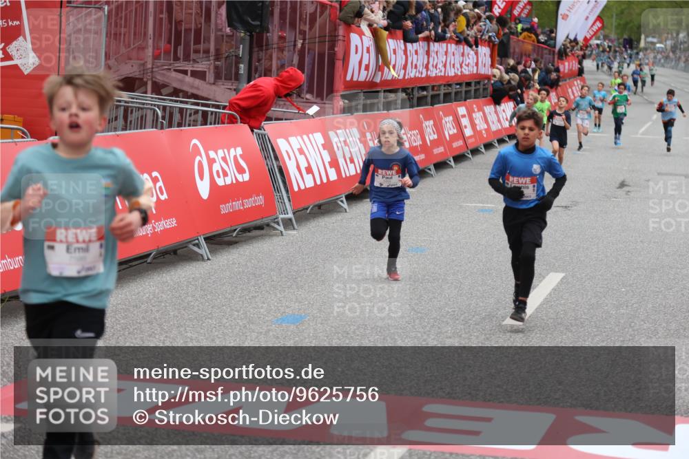 25.04.2026 - Das Zehntel Strokosch-Dieckow http://msf.ph/oto/9625756 25.04.2026 10:48:57 Ziel 5103, 5454, 5502, 6317, 6323, 6971, 7239, 7588, 7604, 7624, 8052, 8062 meine-sportfotos.de