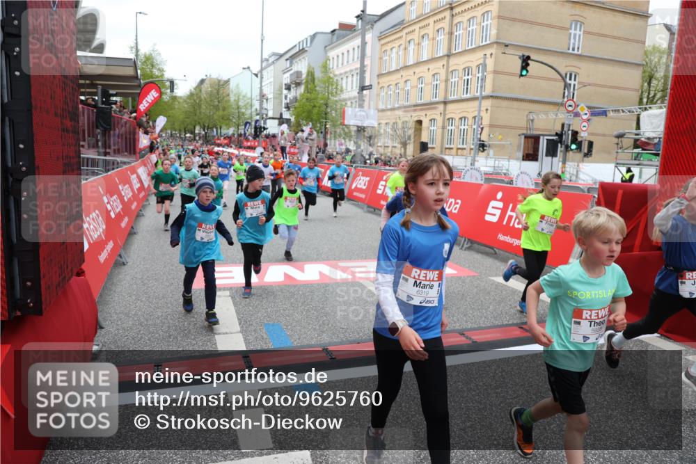 25.04.2026 - Das Zehntel Strokosch-Dieckow http://msf.ph/oto/9625760 25.04.2026 10:59:18 Ziel 5212, 5341, 5373, 5532, 5556, 5680, 5691, 5694, 5731, 5750, 5757, 5801, 5822, 5938, 5987, 6033, 6319, 6356, 6361, 6367, 6538, 6723, 6809, 6843, 6860, 6921, 6930, 7144, 7230, 7236, 7356, 7520, 7613, 7868 meine-sportfotos.de