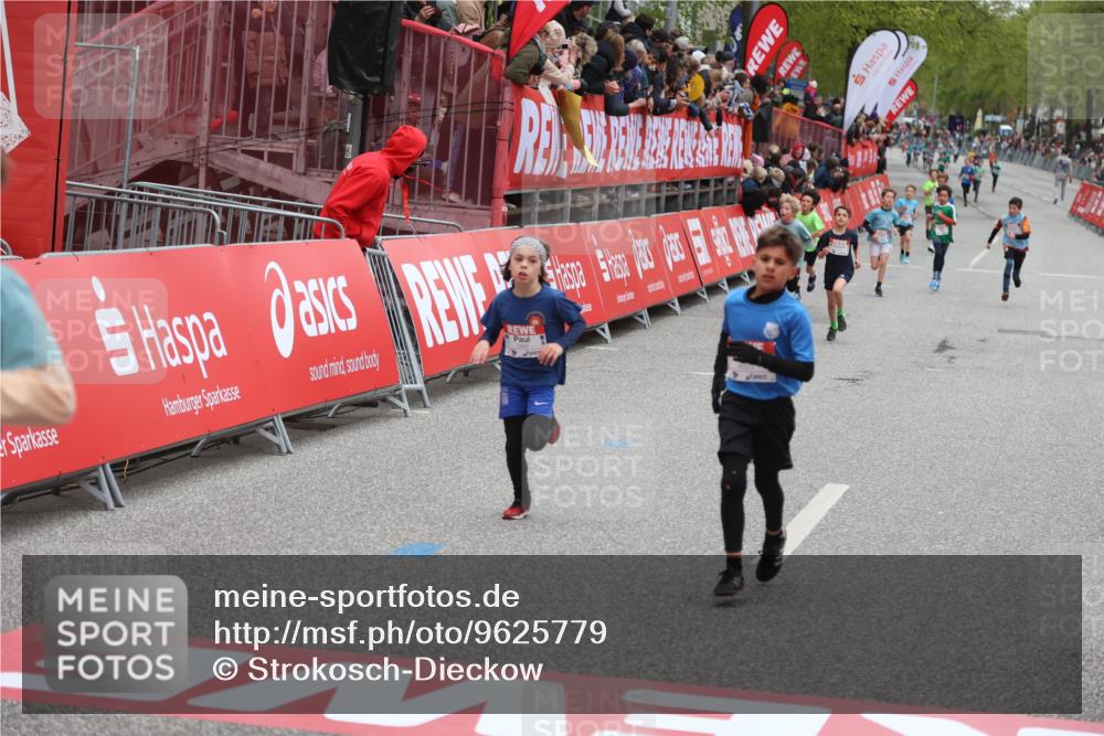 25.04.2026 - Das Zehntel Strokosch-Dieckow http://msf.ph/oto/9625779 25.04.2026 10:48:58 Ziel 5103, 5454, 5502, 6323, 6971, 7239, 7588, 7604, 7624, 8052, 8062 meine-sportfotos.de