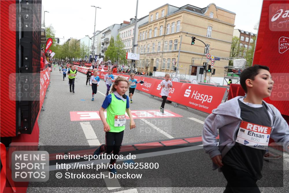25.04.2026 - Das Zehntel Strokosch-Dieckow http://msf.ph/oto/9625800 25.04.2026 10:52:45 Ziel 5067, 5733, 6064, 6100, 6136, 6250, 6426, 7252, 7603, 7734, 7758, 7897, 7957, 7963, 8044, 8050 meine-sportfotos.de