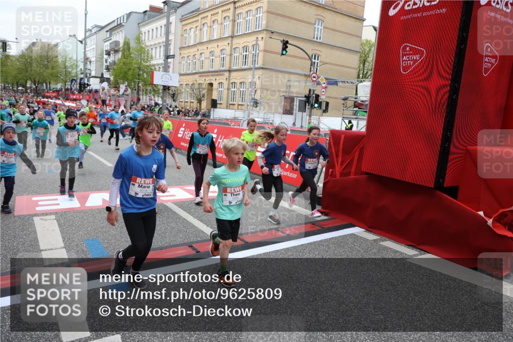 25.04.2026 - Das Zehntel Strokosch-Dieckow http://msf.ph/oto/9625809 25.04.2026 10:59:17 Ziel 5212, 5341, 5373, 5532, 5556, 5680, 5691, 5694, 5731, 5750, 5757, 5850, 5862, 5938, 5987, 6033, 6319, 6347, 6356, 6367, 6723, 6809, 6843, 6860, 7144, 7230, 7236, 7356, 7520, 7613, 7868 meine-sportfotos.de