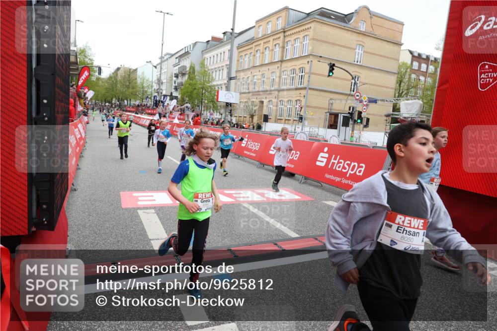 25.04.2026 - Das Zehntel Strokosch-Dieckow http://msf.ph/oto/9625812 25.04.2026 10:52:45 Ziel 5067, 5733, 6064, 6100, 6136, 6250, 6426, 7252, 7603, 7734, 7758, 7897, 7957, 7963, 8044, 8050 meine-sportfotos.de