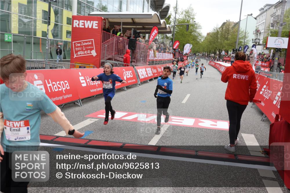25.04.2026 - Das Zehntel Strokosch-Dieckow http://msf.ph/oto/9625813 25.04.2026 10:48:59 Ziel 5454, 6323, 6971, 7588, 7604, 7624, 8052 meine-sportfotos.de