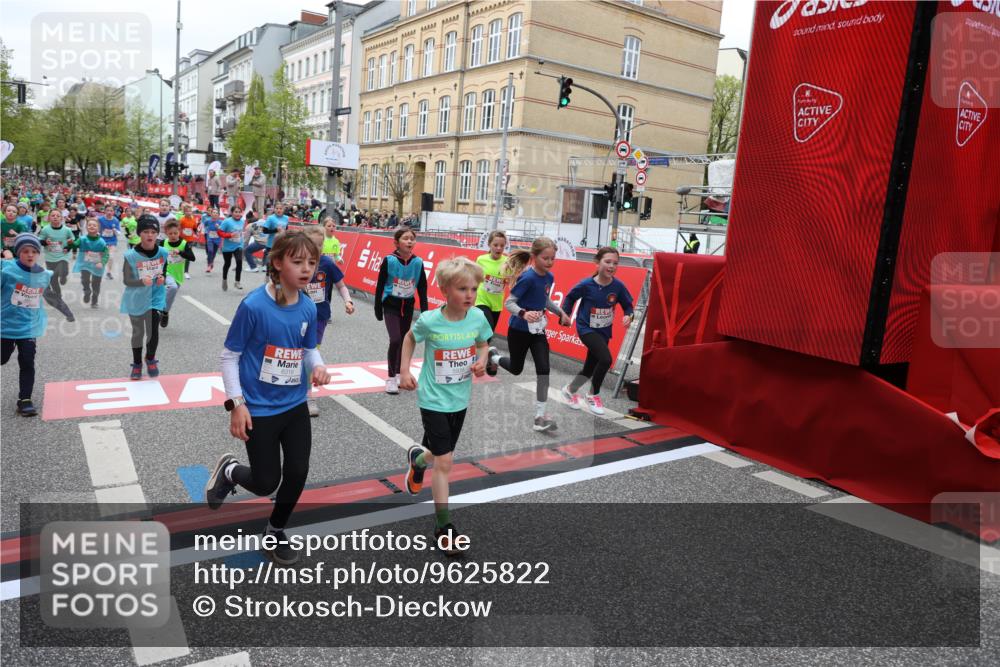 25.04.2026 - Das Zehntel Strokosch-Dieckow http://msf.ph/oto/9625822 25.04.2026 10:59:17 Ziel 5212, 5341, 5373, 5532, 5556, 5680, 5691, 5694, 5731, 5750, 5757, 5850, 5862, 5938, 5987, 6033, 6319, 6347, 6356, 6367, 6723, 6809, 6843, 6860, 7144, 7230, 7236, 7356, 7520, 7613, 7868 meine-sportfotos.de