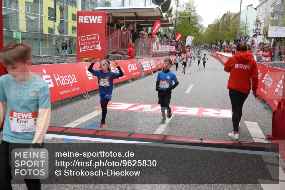 25.04.2026 - Das Zehntel Strokosch-Dieckow http://msf.ph/oto/9625830 25.04.2026 10:48:59 Ziel 5454, 6323, 6971, 7588, 7604, 7624, 8052 meine-sportfotos.de