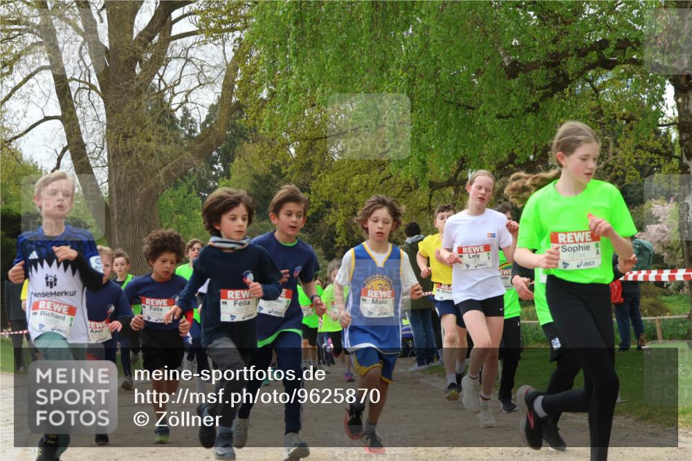 25.04.2026 - Das Zehntel Zöllner http://msf.ph/oto/9625870 25.04.2026 11:40:43 Laufen 10020, 10230, 10224, 30, 12734 meine-sportfotos.de