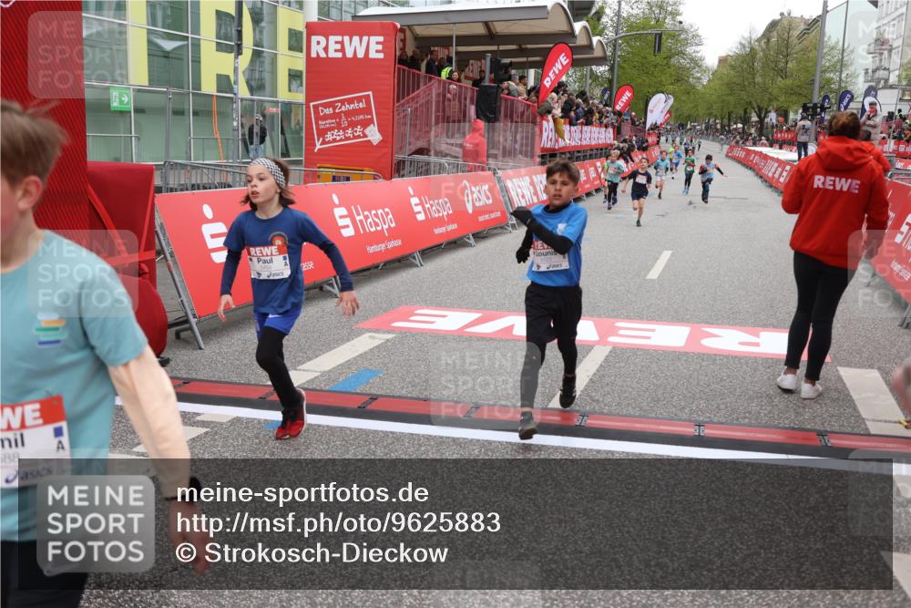 25.04.2026 - Das Zehntel Strokosch-Dieckow http://msf.ph/oto/9625883 25.04.2026 10:49:00 Ziel 5454, 6323, 7588, 7604 meine-sportfotos.de
