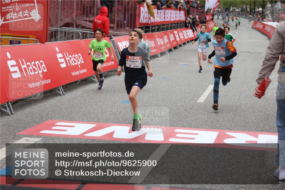 25.04.2026 - Das Zehntel Strokosch-Dieckow http://msf.ph/oto/9625900 25.04.2026 10:49:03 Ziel 5454, 6323, 6685, 6889, 7315, 7549, 7588, 7696 meine-sportfotos.de