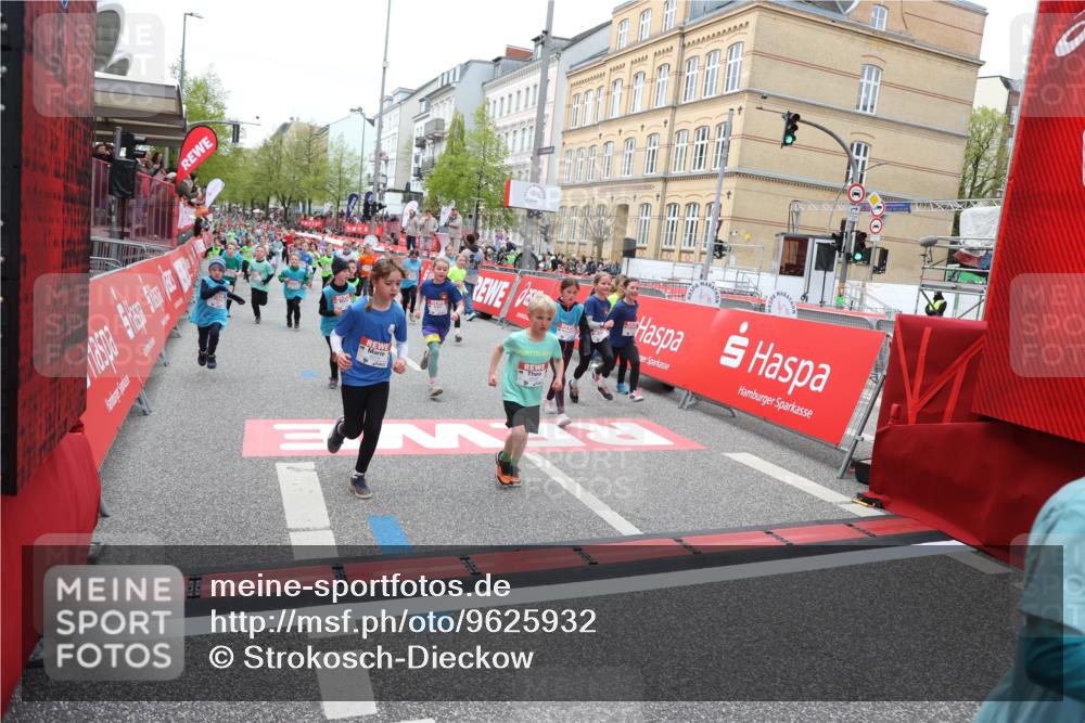 25.04.2026 - Das Zehntel Strokosch-Dieckow http://msf.ph/oto/9625932 25.04.2026 10:59:16 Ziel 5185, 5212, 5341, 5366, 5373, 5532, 5556, 5691, 5694, 5731, 5750, 5757, 5850, 5862, 5938, 5987, 6319, 6347, 6356, 6367, 6723, 6809, 6843, 6860, 7144, 7230, 7236, 7356, 7520, 7613 meine-sportfotos.de