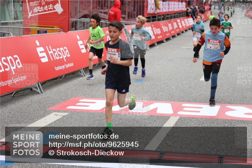 25.04.2026 - Das Zehntel Strokosch-Dieckow http://msf.ph/oto/9625945 25.04.2026 10:49:03 Ziel 5454, 6323, 6685, 6889, 7315, 7549, 7588, 7696 meine-sportfotos.de