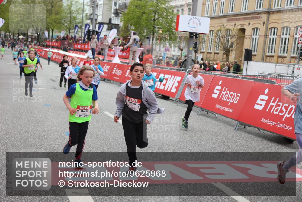 25.04.2026 - Das Zehntel Strokosch-Dieckow http://msf.ph/oto/9625968 25.04.2026 10:52:44 Ziel 5067, 6064, 6136, 6250, 6426, 7252, 7603, 7734, 7758, 7897, 7957, 7963, 8044, 8050 meine-sportfotos.de