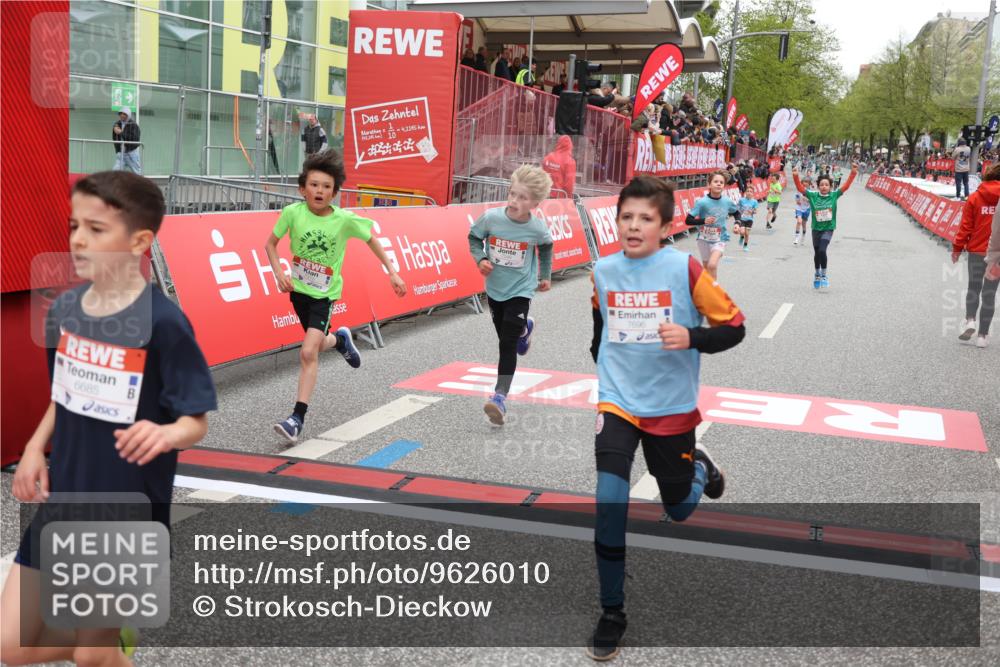 25.04.2026 - Das Zehntel Strokosch-Dieckow http://msf.ph/oto/9626010 25.04.2026 10:49:04 Ziel 5454, 6323, 6685, 6889, 7315, 7549, 7696 meine-sportfotos.de